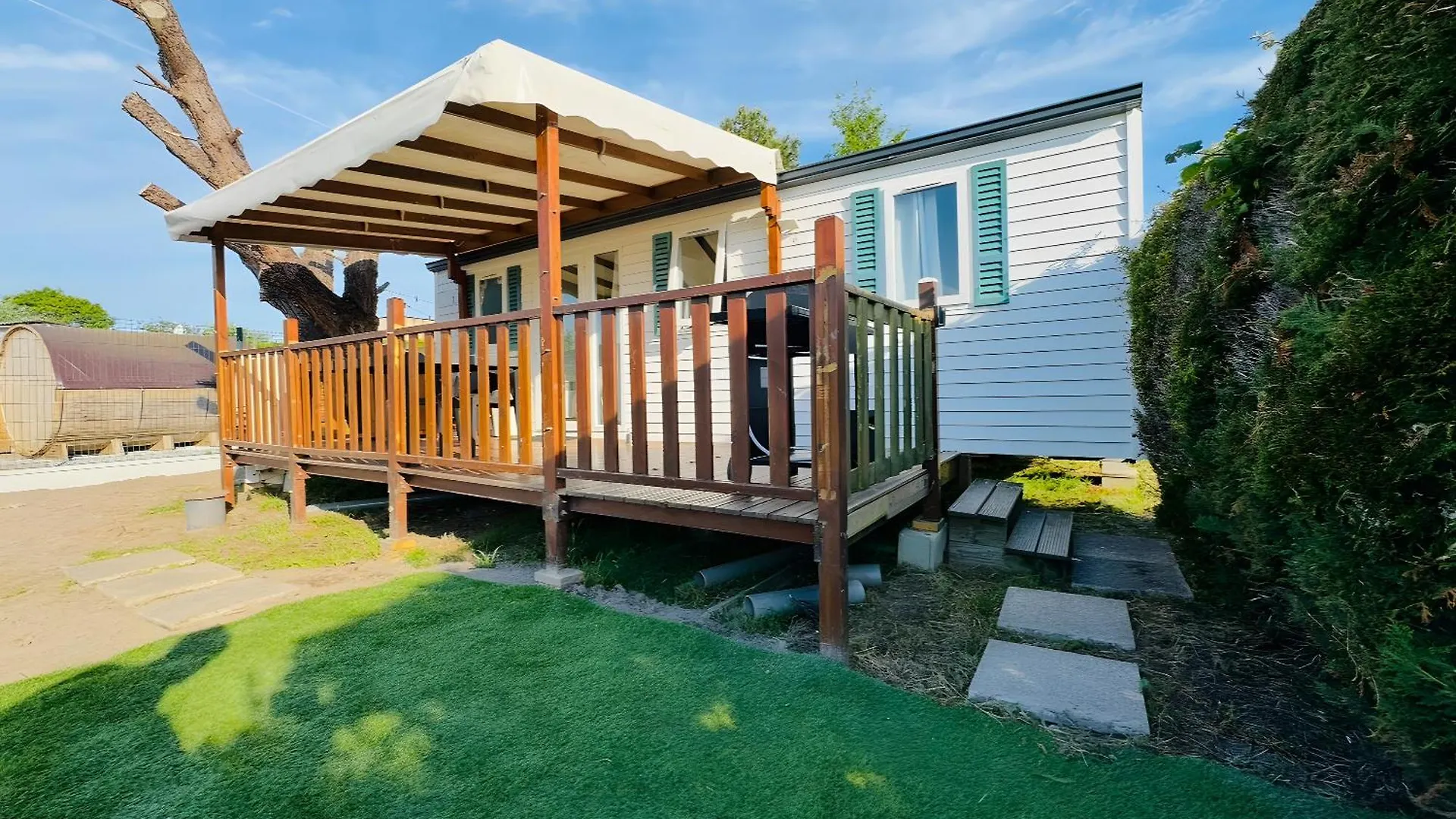 Bungalow Balneo Jacuzzi Sauna Erquy 0*,  França
